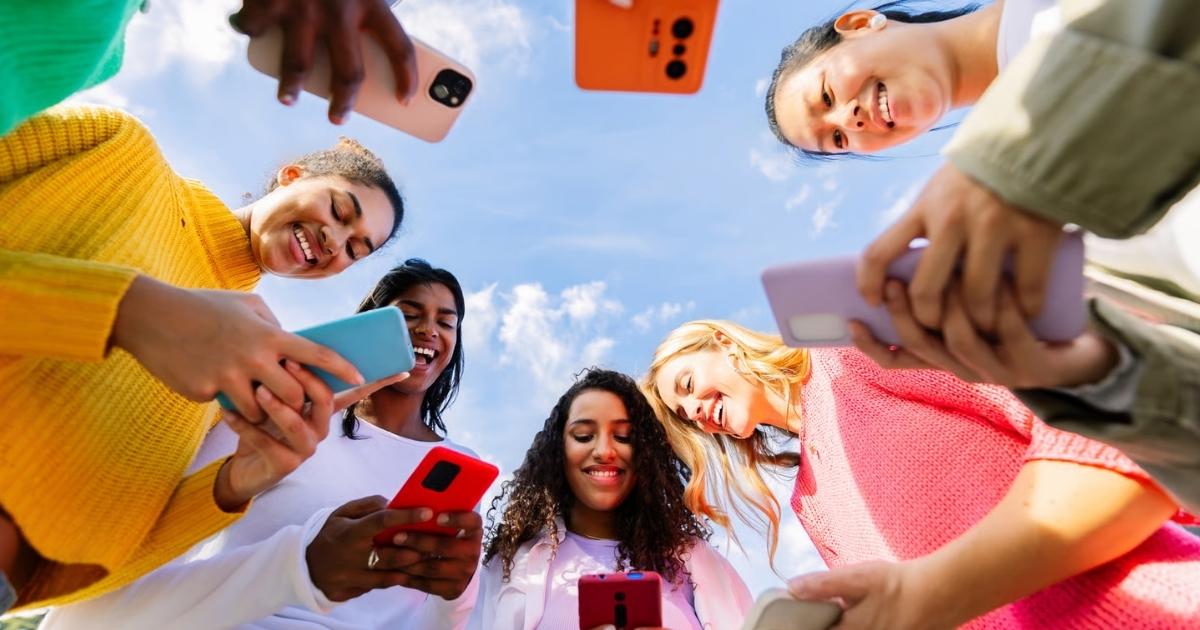 How to build a strong community on social media for your brand and business